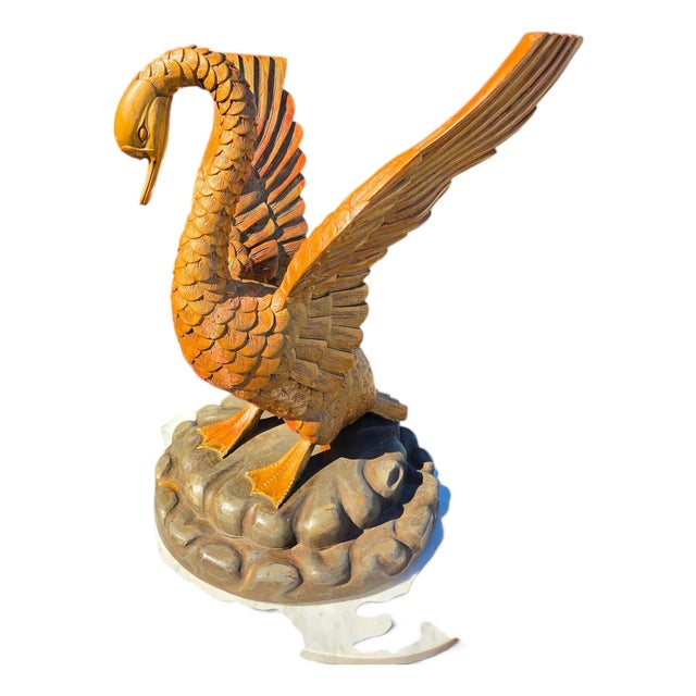 Handmade Italian, Beautiful Swan Center Table Decor. For Sale