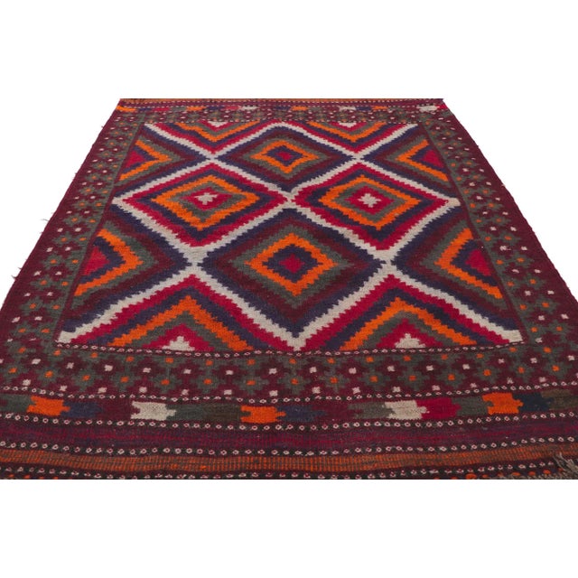 Late 20th Century Vintage Persian Shiraz Kilim Rug, 03'08 X 05'07 For Sale - Image 4 of 8