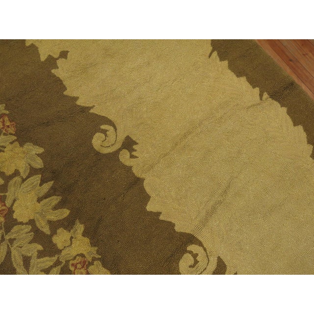 Mid 20th Century Brown Tone Palace Size American Hook Floral Rose Rug - 11'3" x 21'7" For Sale In New York - Image 6 of 6