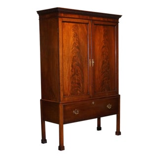 Antique Irish Georgian Style Hardwood Wardrobe from Millar & Beatty For Sale
