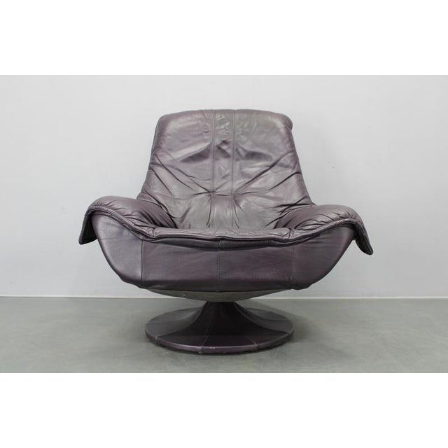 Italian Dark Purple Leather Swivel Lounge Chair, 1980s For Sale - Image 12 of 18