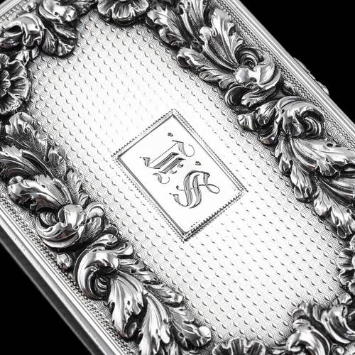Large Antique Silver Snuff Box with Cast Acanthus Border by Edward Edwards, London, United Kingdom, 1838 For Sale - Image 5 of 18