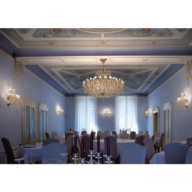 Maria Theresa 30 Lights Chandelier in Polished Chrome and Crystal by Aggiolight For Sale - Image 11 of 14