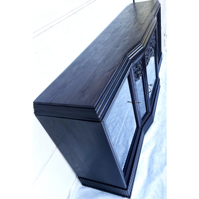 Metal 19th Century European Historicism Neo-Renaissance Display Cabinet, 1880s For Sale - Image 7 of 18