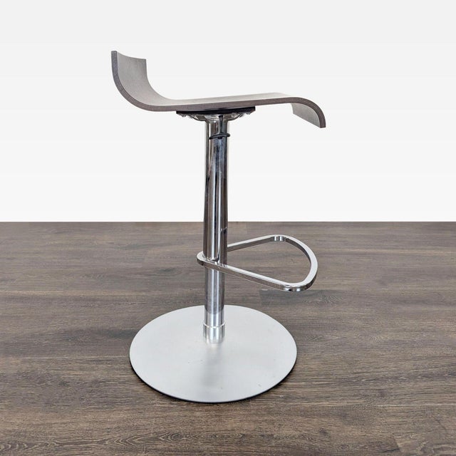 Ligne Roset Attributed Pair of Ligne Roset Pam Bar Stools For Sale - Image 4 of 11