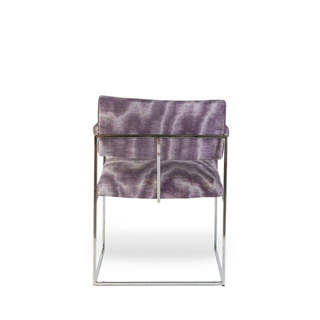 The Roy Dining Chair brings a touch of timelessness to your dining room. Designed with a classic retro-style silhouette,...