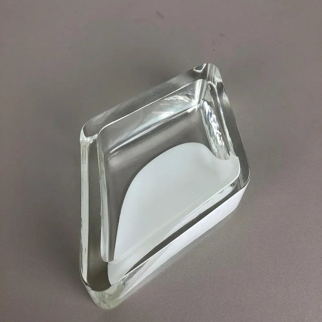 White Murano Glass Bowl by Antonio da Ros for Cenedese, 1970s For Sale - Image 8 of 16