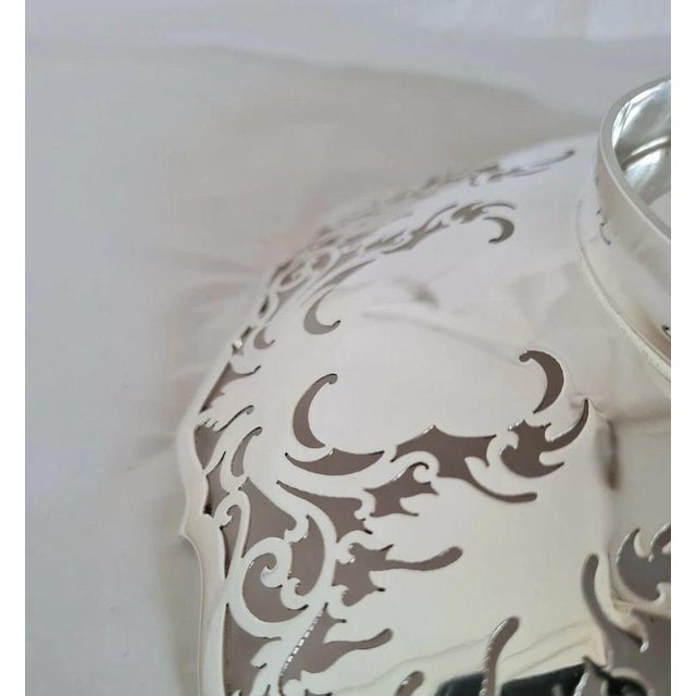 Sterling Silver Cake Stand by Herbert M. Slater, Sheffield 1968 For Sale - Image 3 of 12