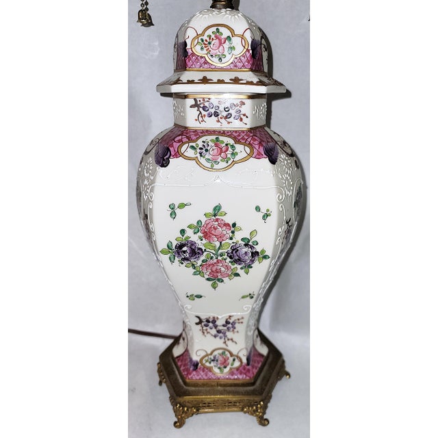 1920s Famille Rose Samson Crested Table Lamp For Sale - Image 9 of 10
