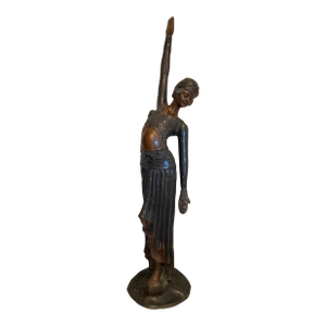 After : Demetre Chiparus Rumanian ( 1886 – 1947 ) “ Footsteps “ Bronze Sculpture With Polychrome Details.