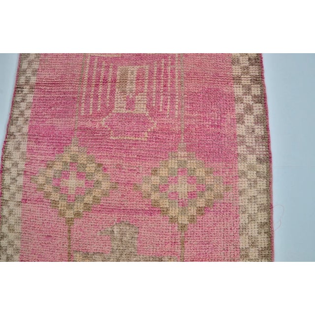Soft Pink Vintage Runner Rug For Sale - Image 9 of 10