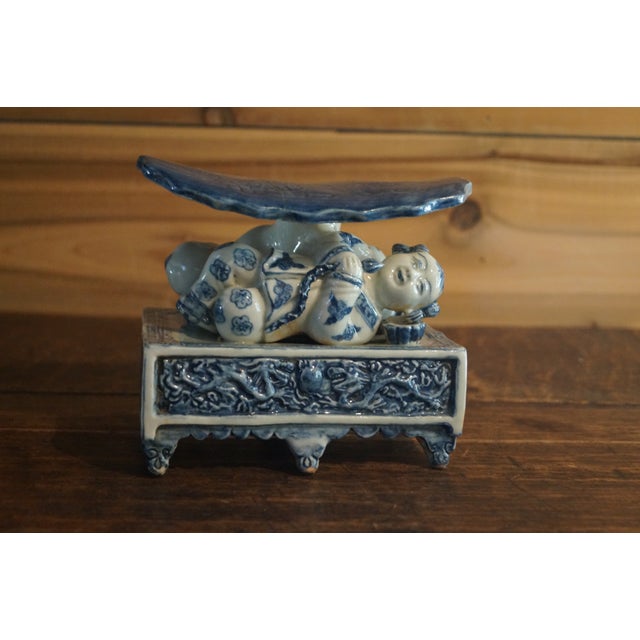 1950s Chinese Figural Porcelain Opium Headrest For Sale - Image 9 of 9