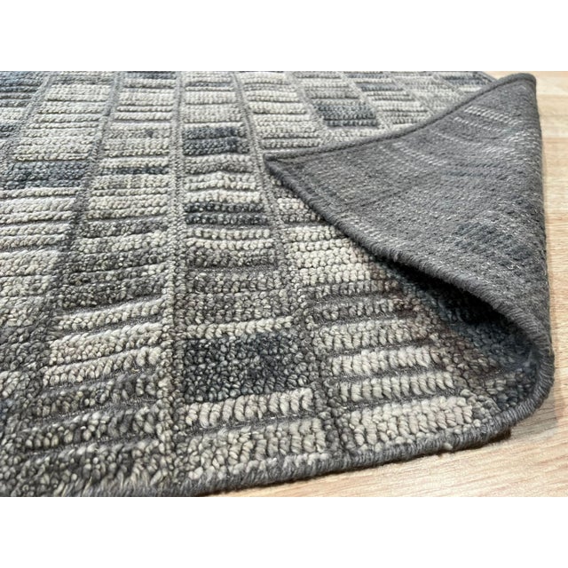 10x14 Tessa Sophisticated Gray Geometric Modern Hand Knotted Wool Carpet Rug For Sale - Image 4 of 7