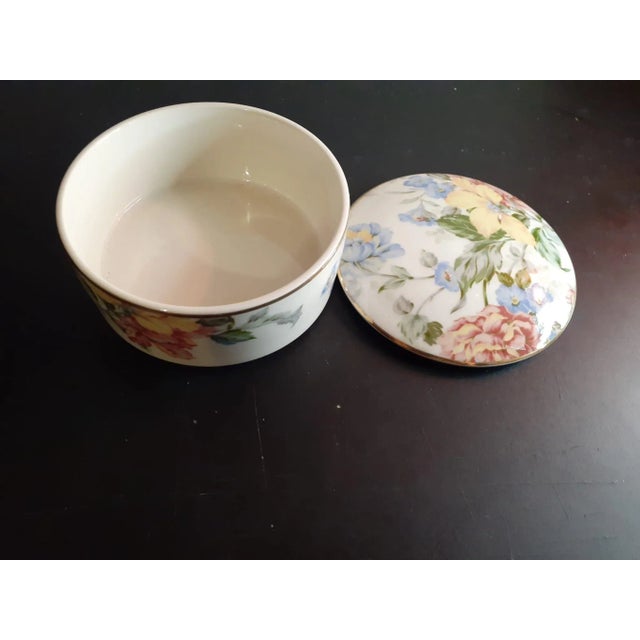 1970s Mikasa English Tapestry Pattern Round Trinket Box For Sale - Image 4 of 6