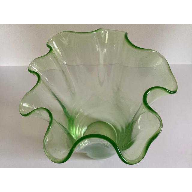 1960s Mid-Century Italian Fazzoletto Green Murano Glass Vase For Sale - Image 5 of 13