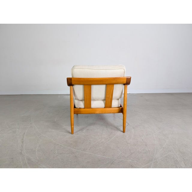 Mid-Century Modern Lounge Chair in Teak from Walter Knoll For Sale - Image 6 of 9