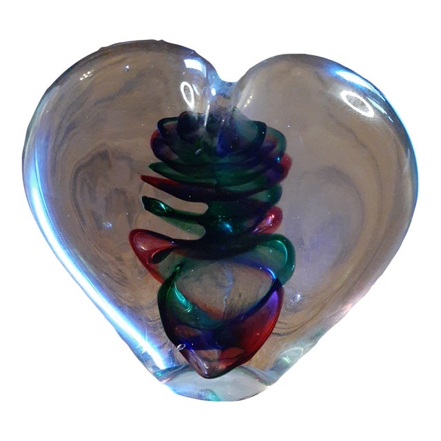 1980s Signed Marian Pyrcak Mp Poland Sommerso Heart Shape Paper Weight For Sale