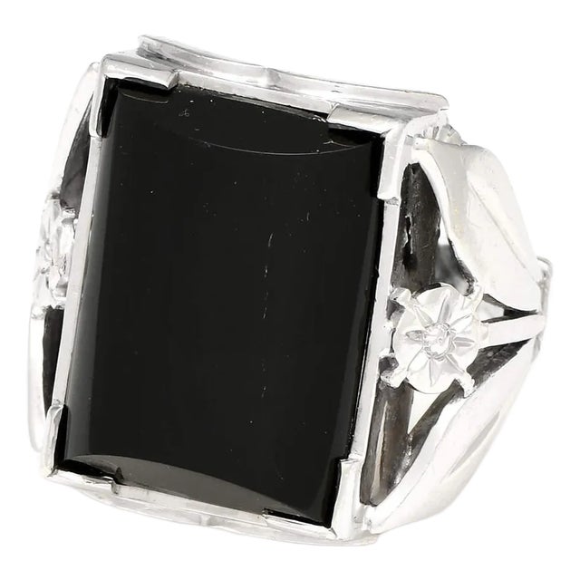 9KW Vintage British Onyx Floral Ring For Sale