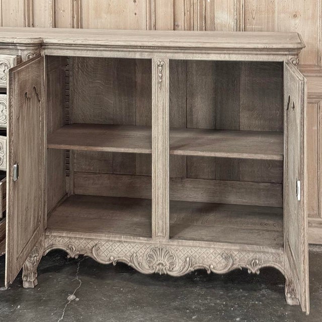 Grand Liégeois Louis XIV Style Stripped Oak Buffet ~ Credenza For Sale - Image 15 of 18