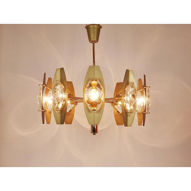 Metal 25 Brass Chandelier with Optical Prism Lenses by Oscar Torlasco, 1970s For Sale - Image 7 of 17
