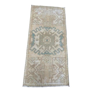 Turkish Yastik Rug 1'5" x 3' For Sale
