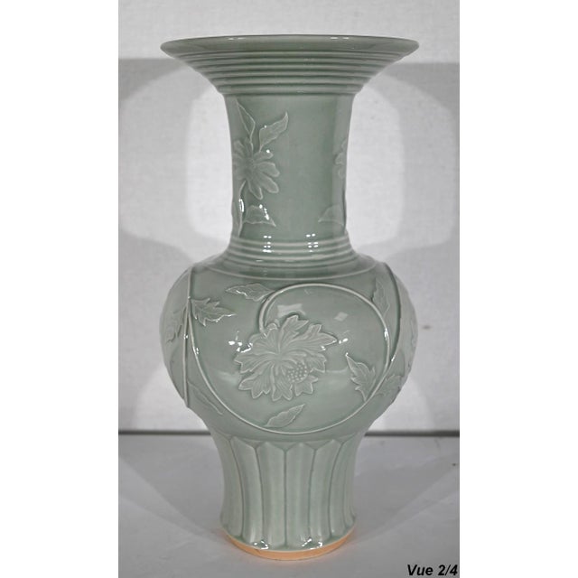 Ceramic Chinese Celadon Vase, 1900s For Sale - Image 7 of 18