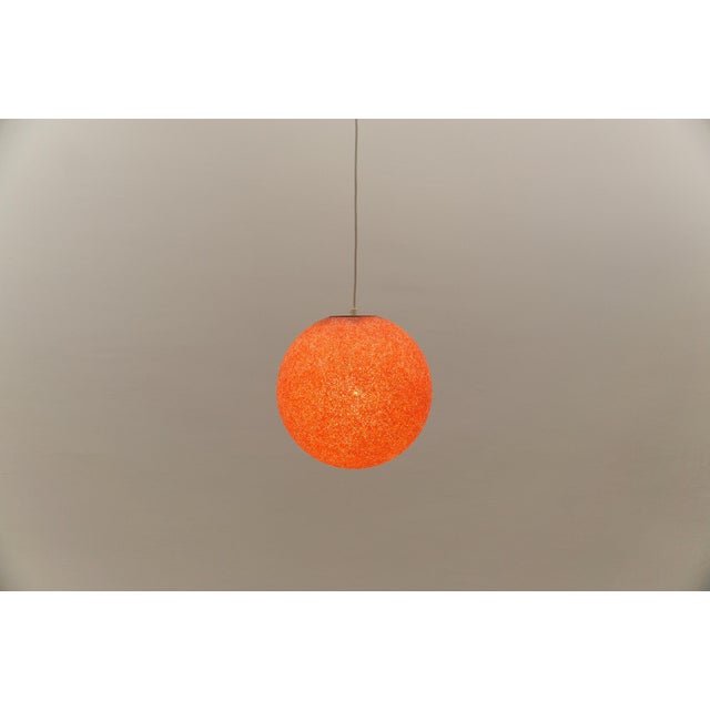 1960s Red Acrylic Granulate Pendant Lamp, 1960s For Sale - Image 5 of 12