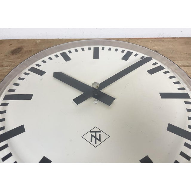 Industrial Acrylic Glass Station Wall Clock from Tn, 1960s For Sale - Image 12 of 17