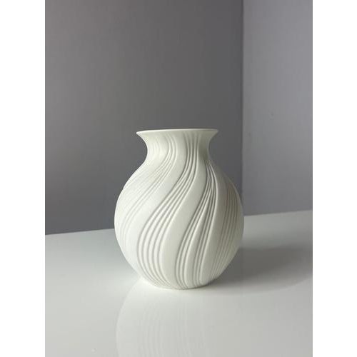 Bisque Porcelain 0216 Vase by Manfred Frey for Kaiser For Sale - Image 11 of 11