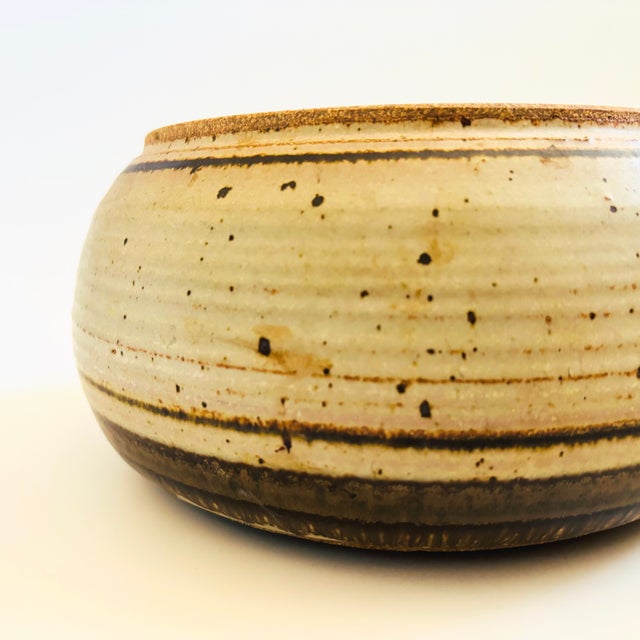 Late 20th Century Large Speckled Gray Studio Pottery Bowl For Sale - Image 5 of 10