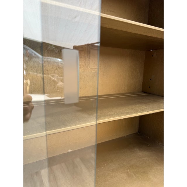 Cream Mid-Century Modern Display Cabinet With Sliding Glass Doors For Sale - Image 8 of 12