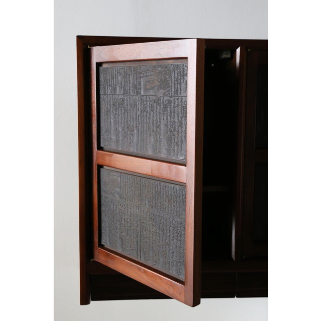 1950s 1950s Edward Wormley for Dunbar Walnut and Chinese Print Block Floating Credenza For Sale - Image 5 of 10