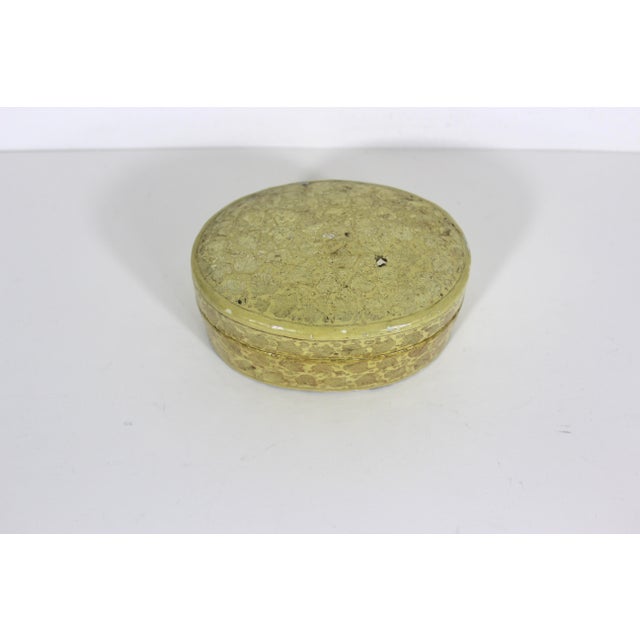 Vintage Silver Leaf Kashmir Trinket Box Handmade in India, Papier Maché, Paper Mache, Jewellery, Jewelry Box For Sale - Image 6 of 10