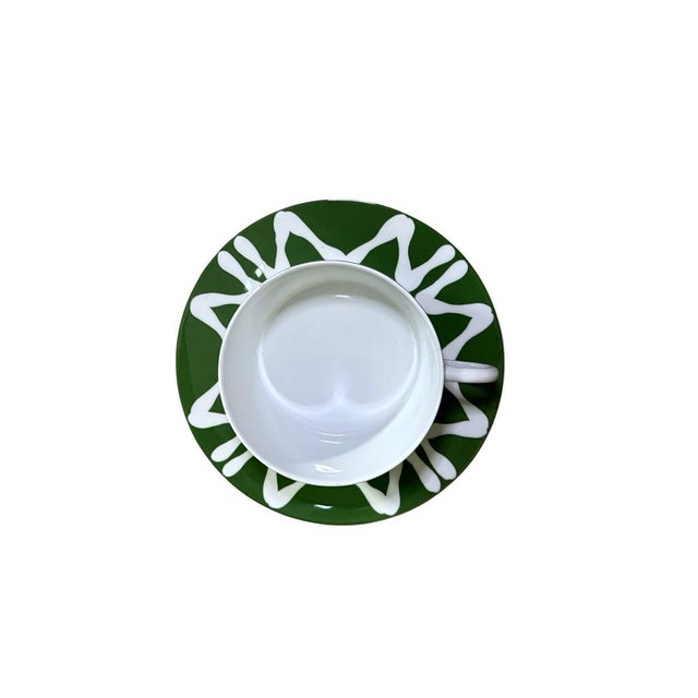 1990s Bill Goldsmith Site Carot New Florida Green Limoges Cup & Saucer Set of 5 - 10 pcs For Sale In Baton Rouge - Image 6 of 14