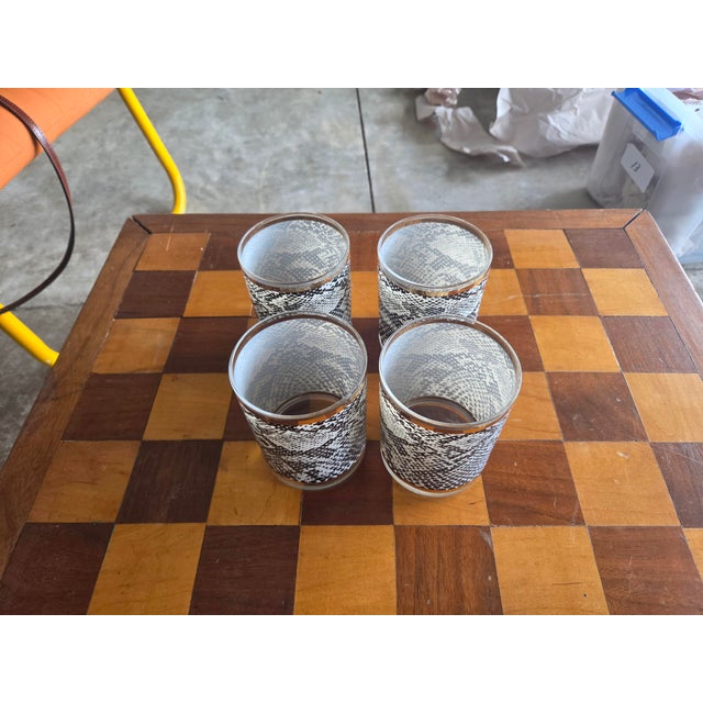 set of 4 Vintage glasses with a black and white fish scale pattern.