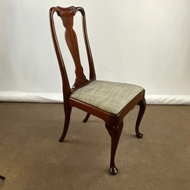 Wood 1980s Vintage Hollywood Regency Mahogany Queen Anne Side Chair For Sale - Image 7 of 11