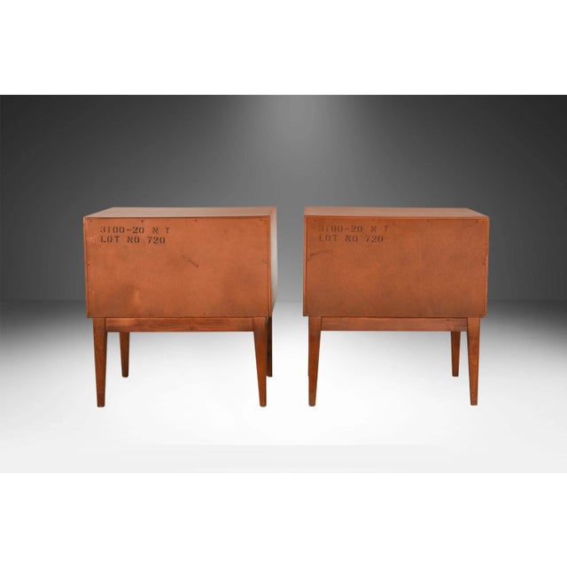Mid-Century Modern 1970s Pair Mid-Century End Side Tables Nightstands American of Martinsville For Sale - Image 3 of 13