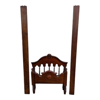 Antique Victorian Late 19th Century Walnut Daybed Youth Bed For Sale