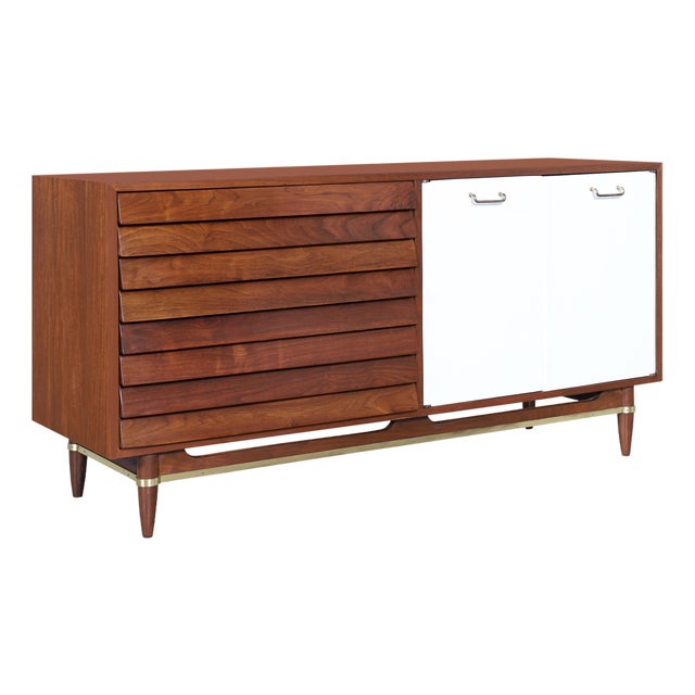Mid-Century Modern Walnut and Lacquer Credenza by American of Martinsville For Sale