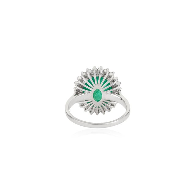 Metal 8.8 Carat Emerald & Diamond Halo Silver Engagement Ring, Size 8 For Sale - Image 7 of 11