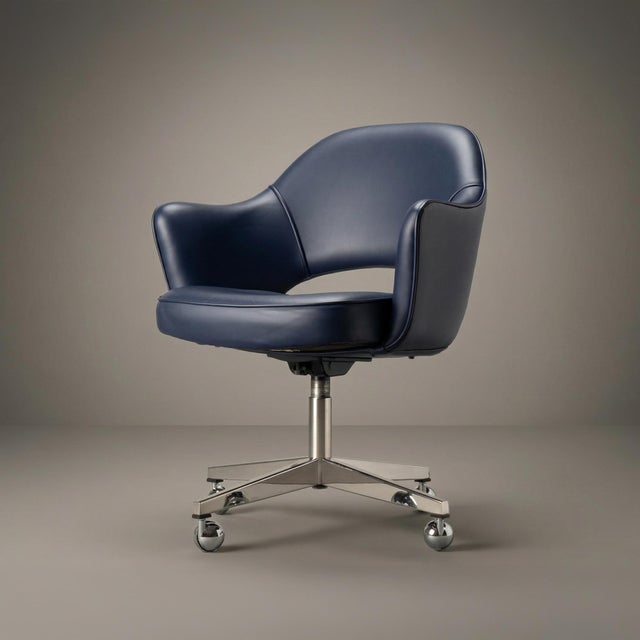 Blue Saarinen Executive Arm Chair in Ink Blue Leather on Stainless Steel Base by Knoll For Sale - Image 8 of 9