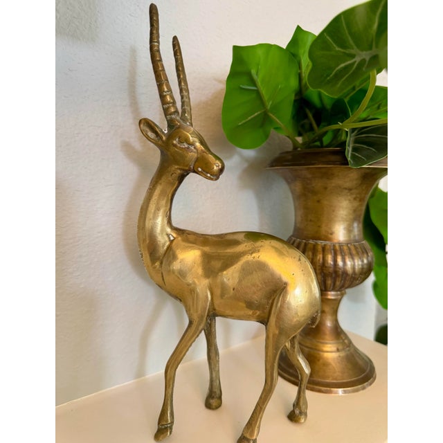 Mid-Century Modern Vintage Brass Antelope Sculpture – Mid-Century Modern Home Decor For Sale - Image 3 of 3