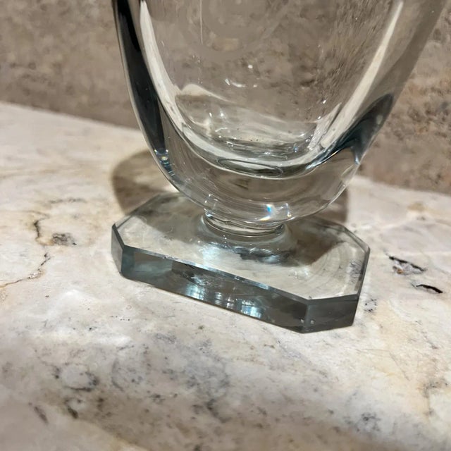 Mid-Century Modern Mid-Century Modern Strömbergshyttan Crystal Art Glass Vase Quetzal Bird Design For Sale - Image 3 of 16