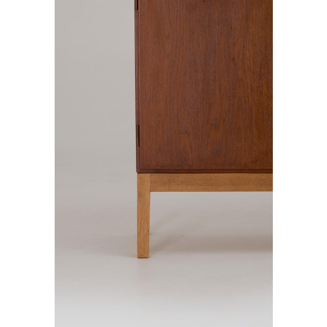 Model 232 China Cabinet by Børge Mogensen for C.M. Madsen, 1950s For Sale - Image 6 of 12
