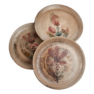 Plates by Gustave Reynaud for Le Mûrier, France, 1960s, Set of 3 For Sale