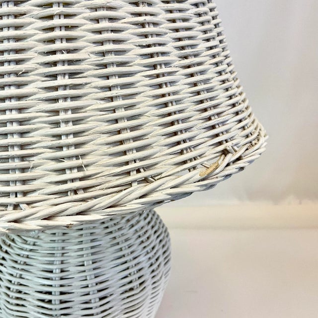 Mid-Century Coastal Boho Chic White Wicker Table Lamp and Shade. For Sale - Image 10 of 12