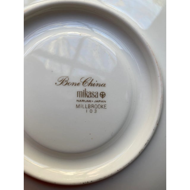 N2707 MIKASA チアホーン　3連 Amazon.com | Mikasa Butterfly Garden Bone China Lightweight