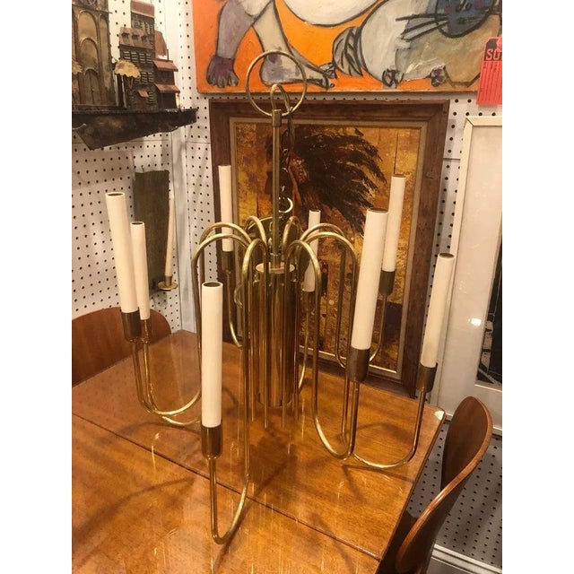 Mid-Century Modern Brass Chandelier Attributed to Tommi Parzinger For Sale In New York - Image 6 of 13