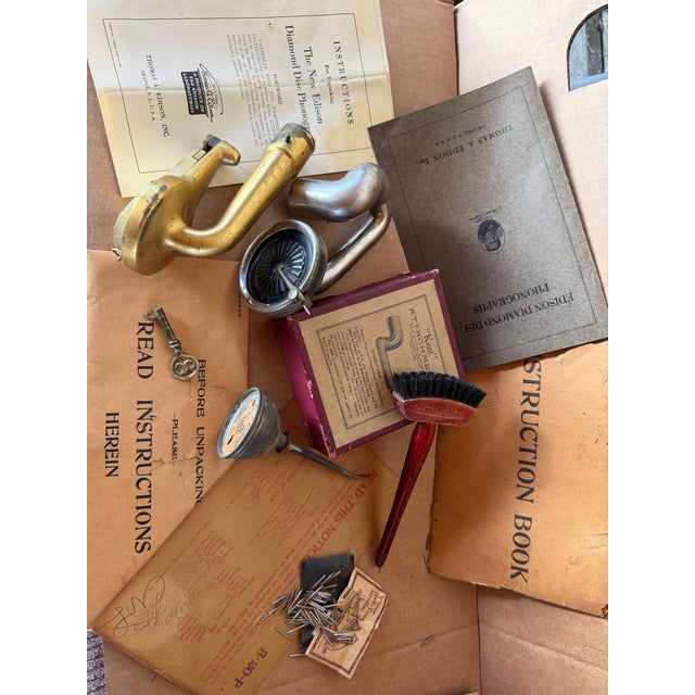 1914 Edison Disk Phonograph Model C-250 With 100 Edison Records Original Oil Can & Brush, Accessories For Sale - Image 11 of 18
