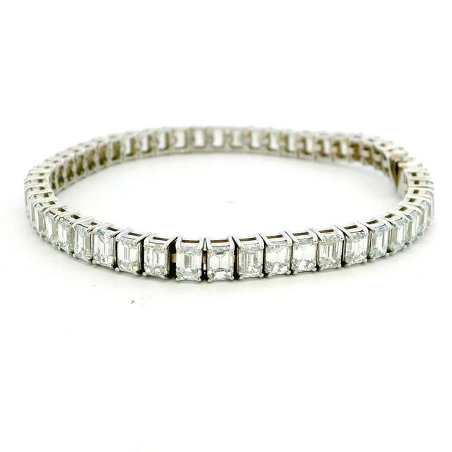 Antique White 1990s 18k White Gold 16.32 Carat Emerald Cut Diamond Tennis Bracelet For Sale - Image 8 of 11